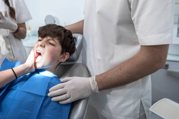 Best Emergency Treatment for Toothache in Thomasboro, IL